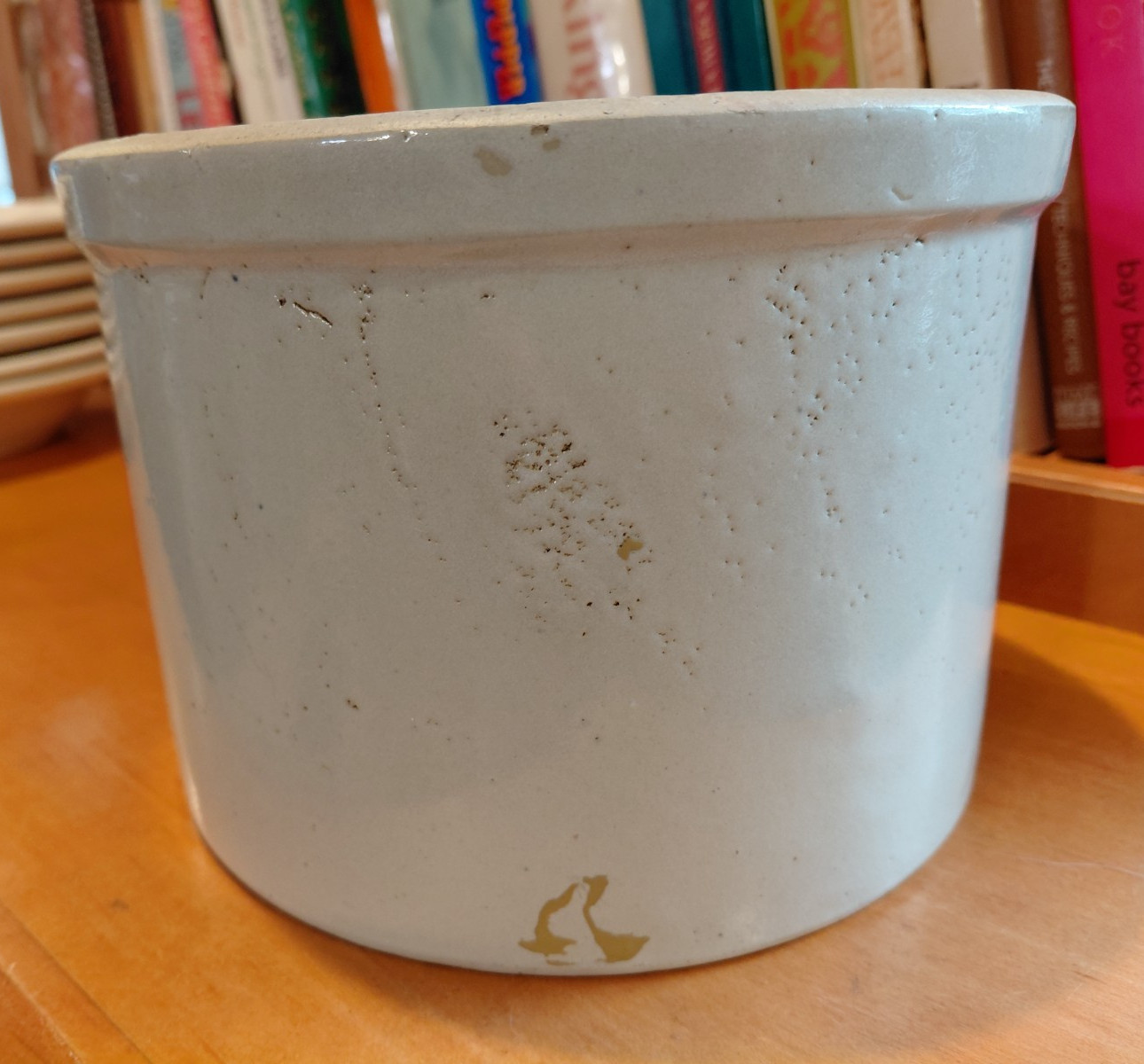 Vtg Stoneware Crock, 7 inch diameter, Vtg Stoneware Crock, 7 inch diameter,