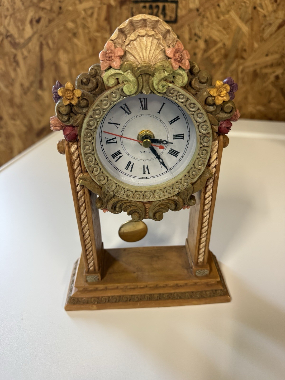 Vtg Floral Ceramic Mantle/Desk Working Quartz Clock W/Pendulum, 9.5”, 1 AA, EUC