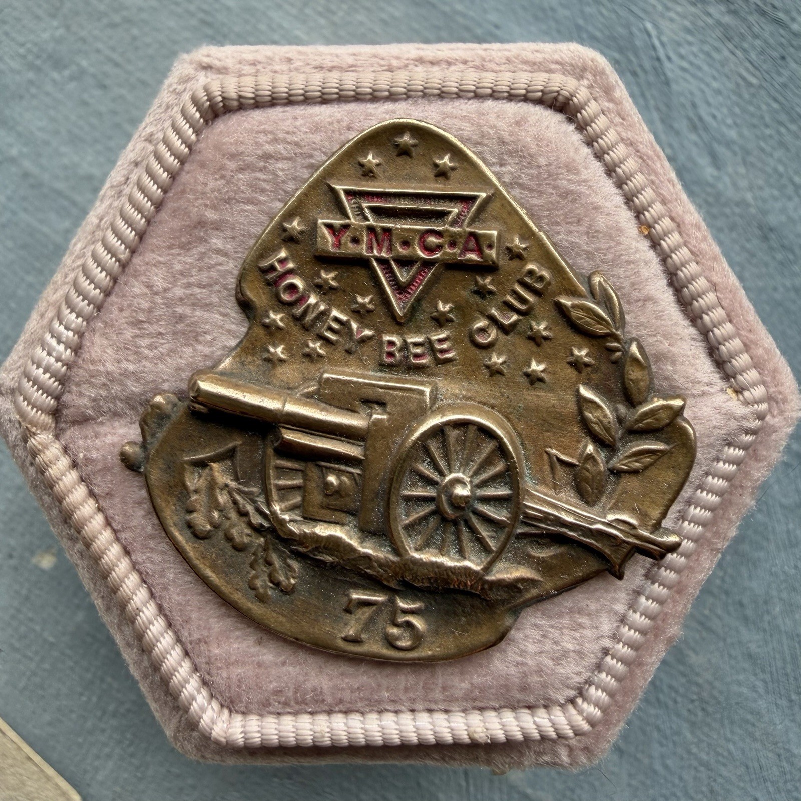 Rare WWI YMCA Honey Bee Club Badge Pin Black African American Soldiers in France