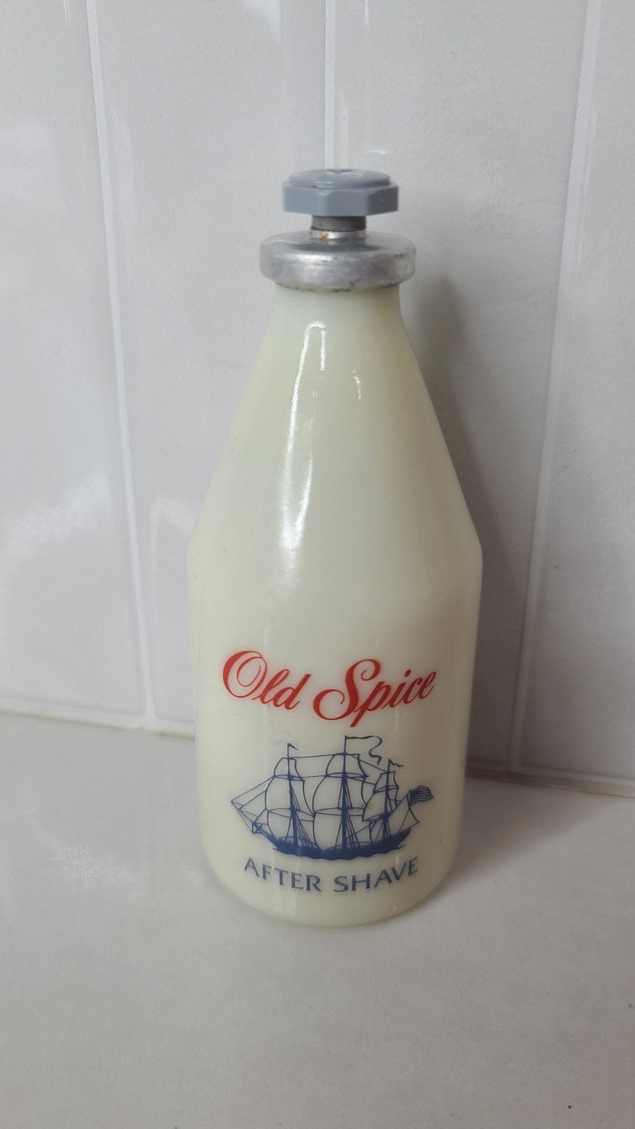 Vintage Old Spice After Shave Glass Bottle 2.5 oz Star Cap Full 2-1/2 fl oz Vintage Old Spice After Shave Glass Bottle 2.5 oz Star Cap Full 2-1/2 fl oz