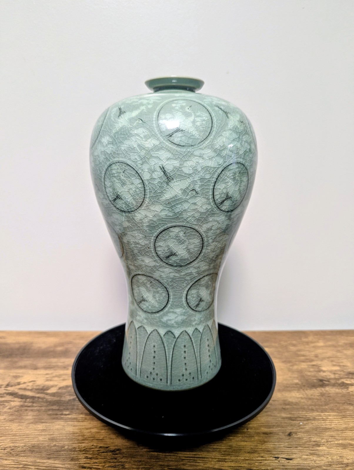 Korean Goryeo Celadon Meiping Vase w/ Sanggam Cloud and Crane Patterns，10\