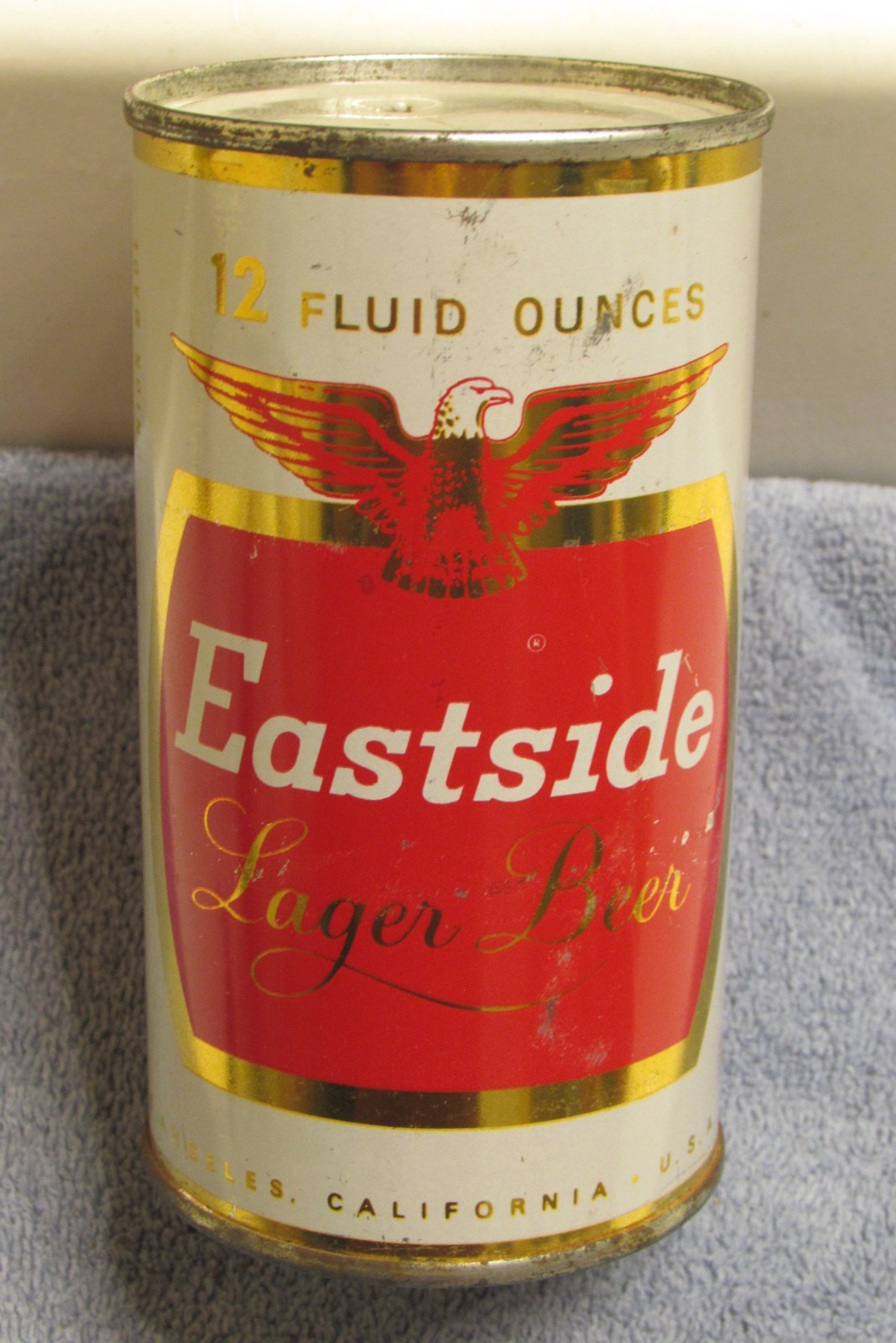 indoor 1950s EASTSIDE LAGER BEER flat top beer can Los Angeles California, PABST indoor 1950s EASTSIDE LAGER BEER flat top beer can Los Angeles California, PABST