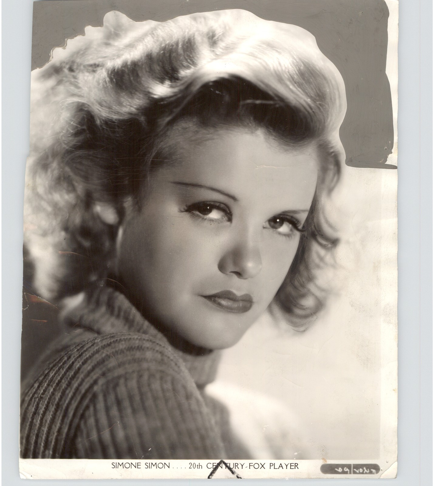 Hollywood Actress Simone Simon 20th Century Fox Portrait 1941 Press Photo