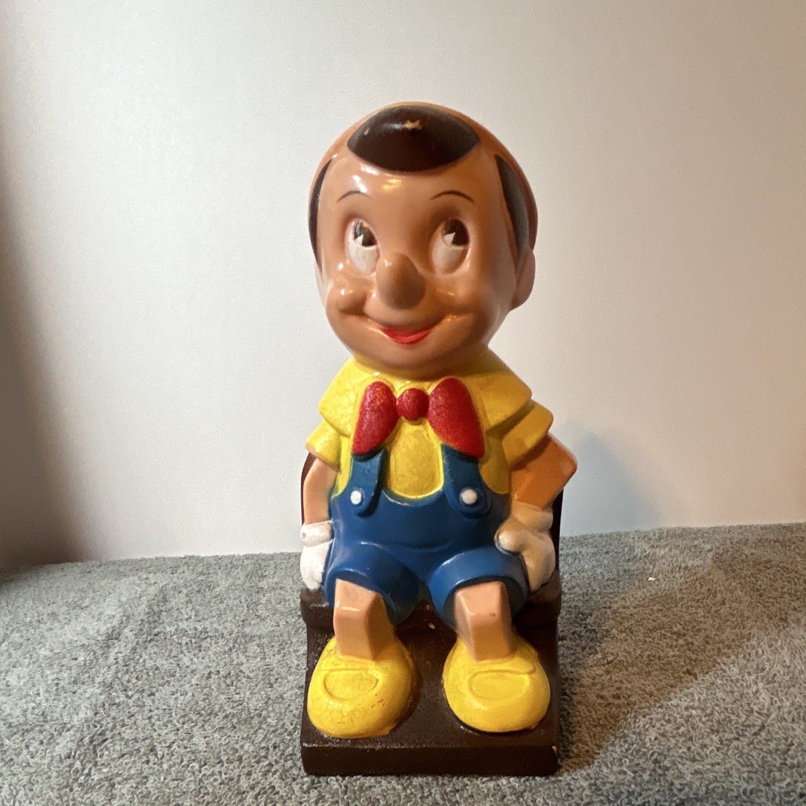 Vintage 1970s Disney Pinocchio School Desk Plastic Coin Bank P3
