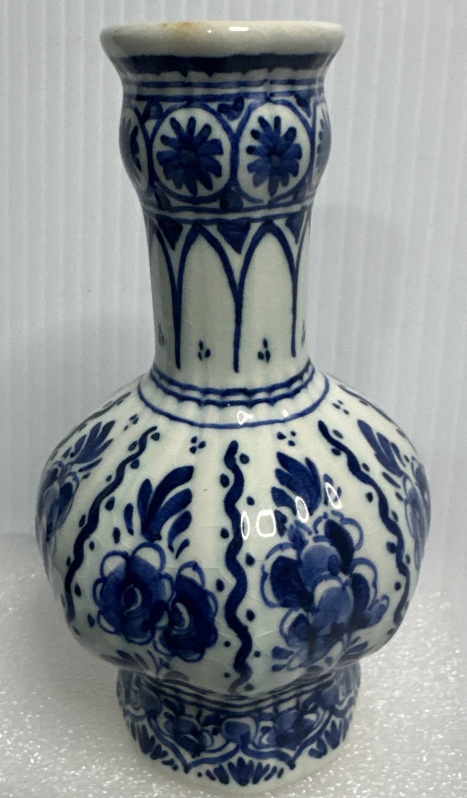 Delft Holland Vase blue&white craquelure, Vintage Netherlandes 1963 Delft Holland Vase blue&white craquelure, Vintage Netherlandes 1963