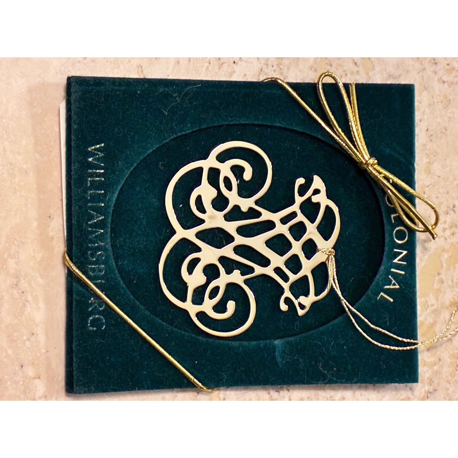 2016 Colonial Williamsburg Thomas Jefferson Cypher Ornament Gold Tone Excellent