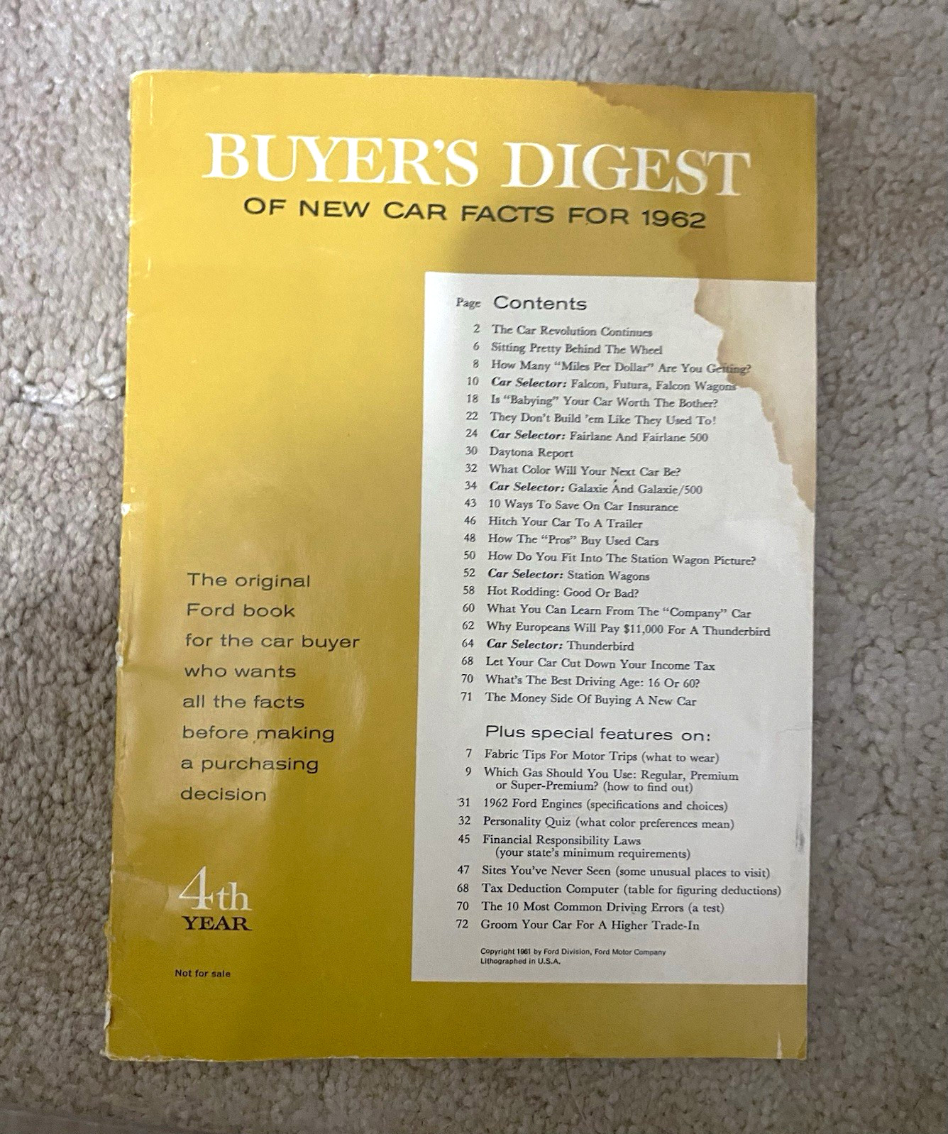 Buyer\'s Digest New Car Facts 1962 Ford Car Selector Falcon Brochure Book