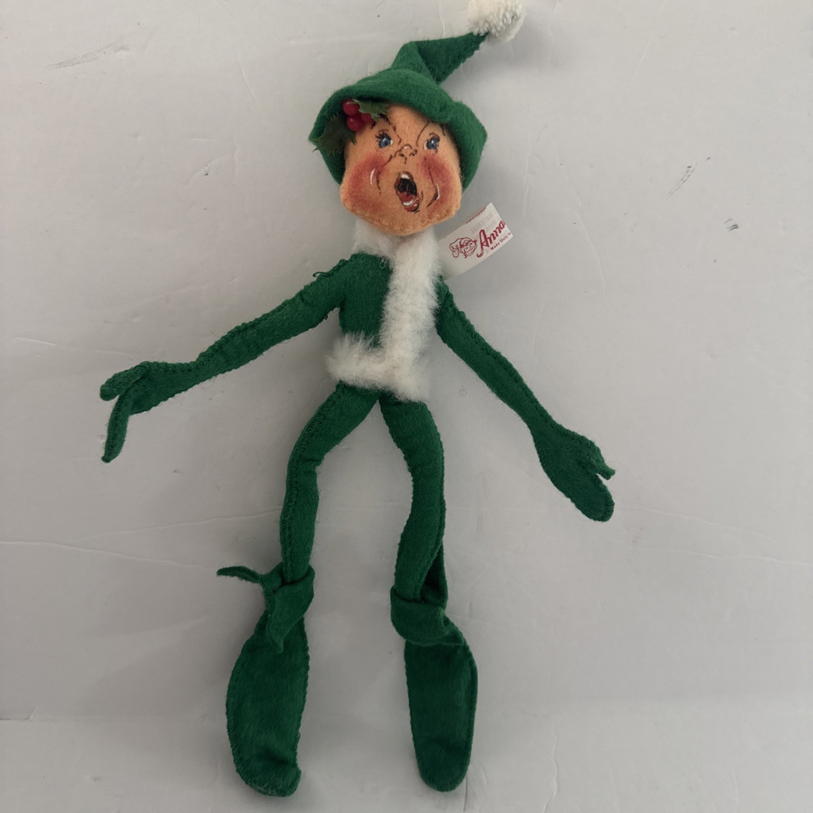 Vintage 1988 Annalee 12” Green Christmas Elf Pixie Doll Felt Mobilitee USA