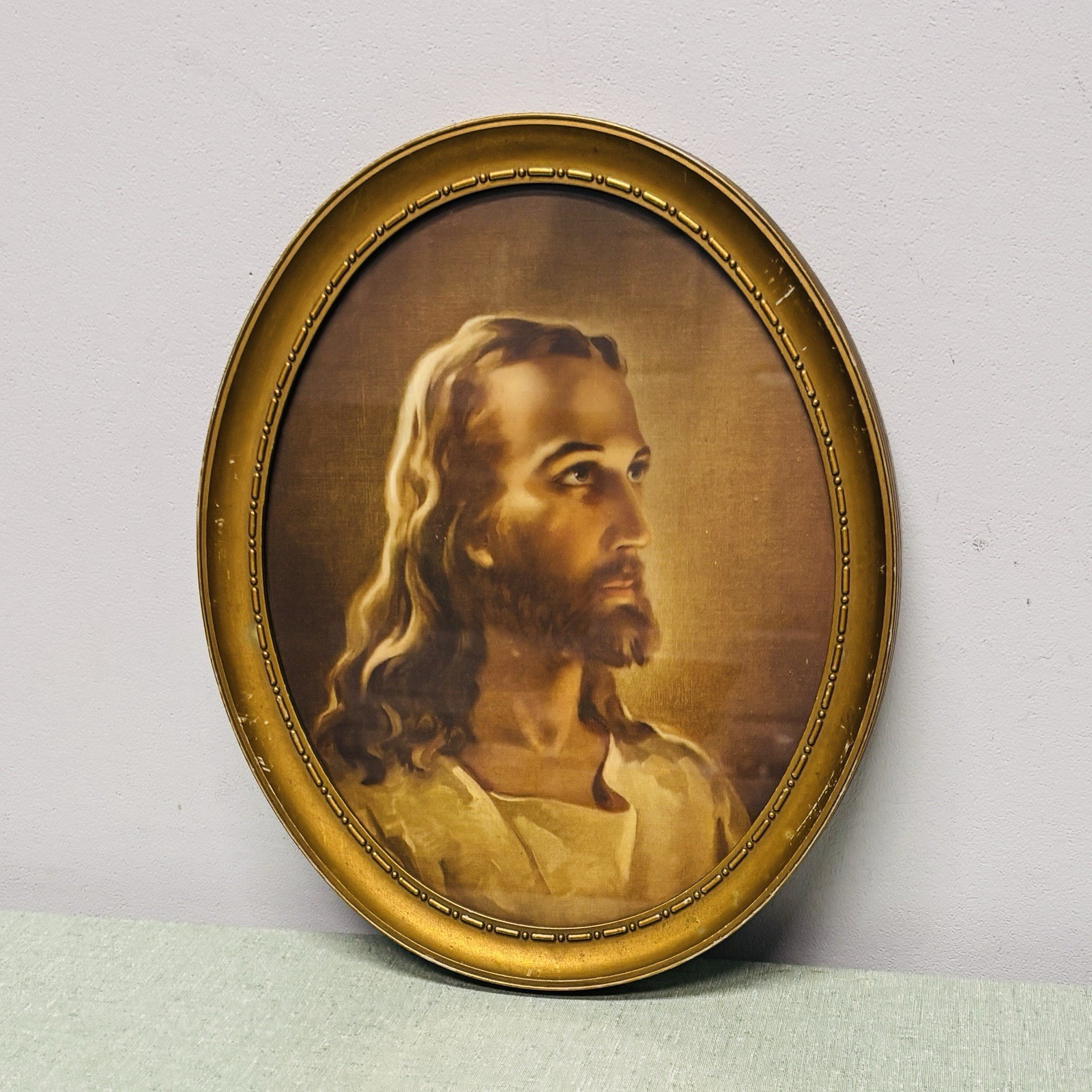 Vintage Warner Sallman ‘Head of Christ’ Jesus Lithograph Oval Frame - 11” H
