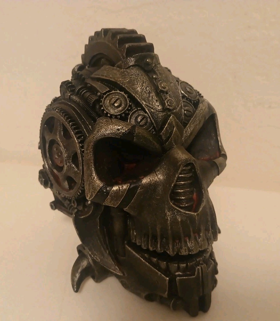 Diesel Punk Skull Steampunk Gears Metal-look Figurine Decor Human