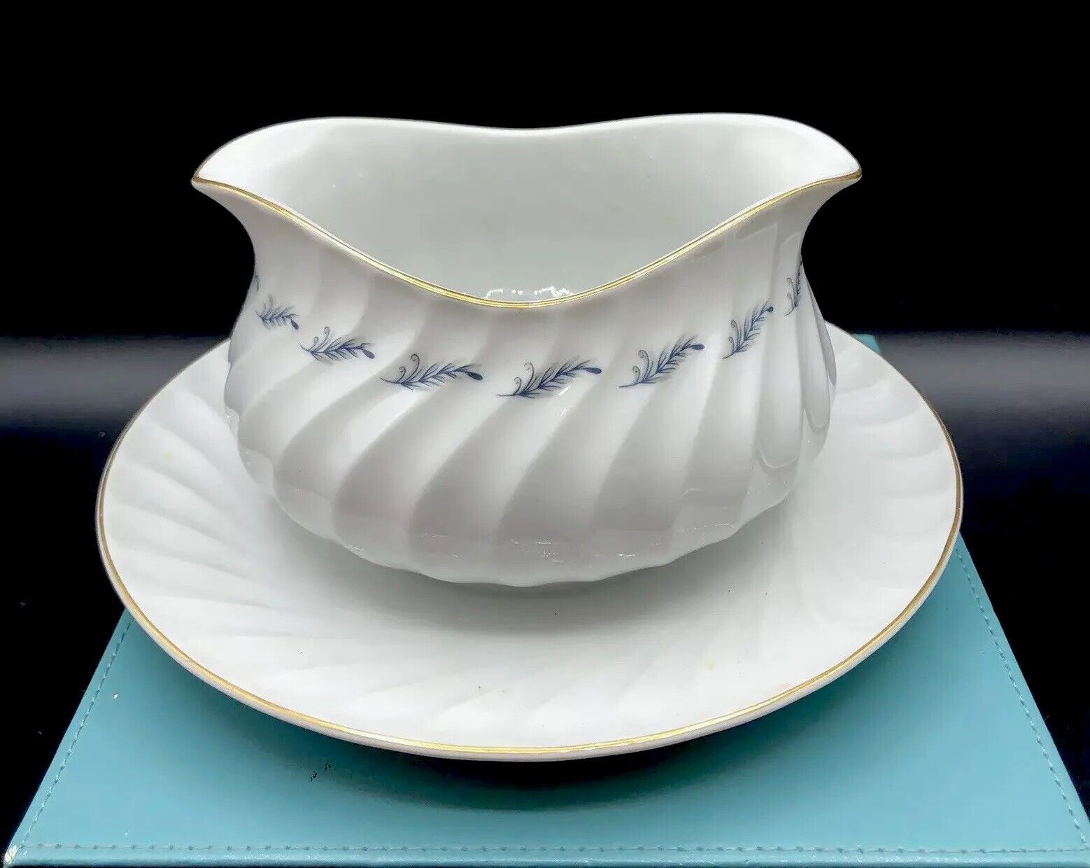 Meito China Gravy Boat With Attached Underplate Cheese Sauce Diana