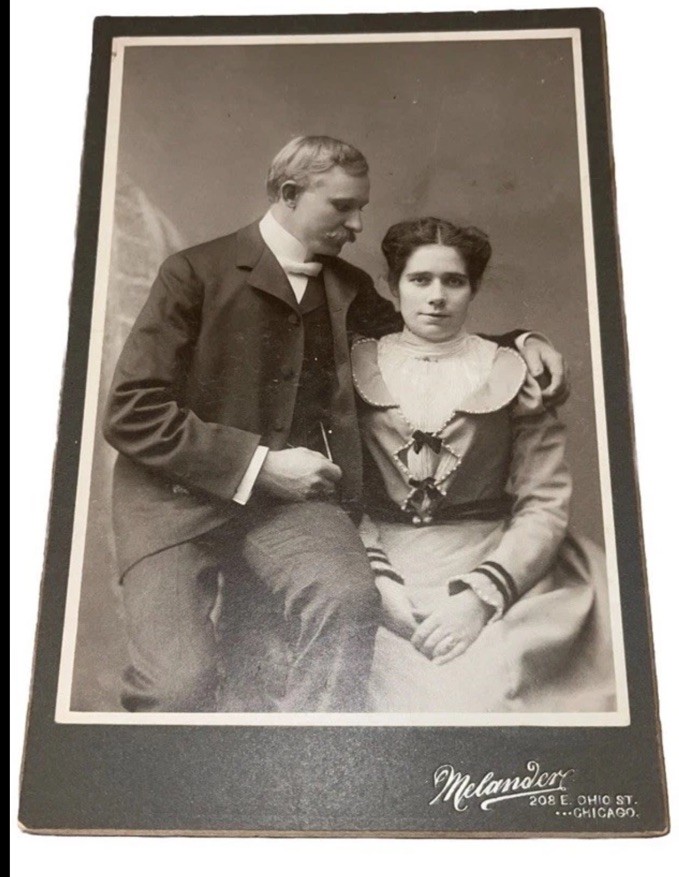 Fun Antique 1800S Victorian Cabinet Card Photograph Couple Chicago Fun Antique 1800S Victorian Cabinet Card Photograph Couple Chicago