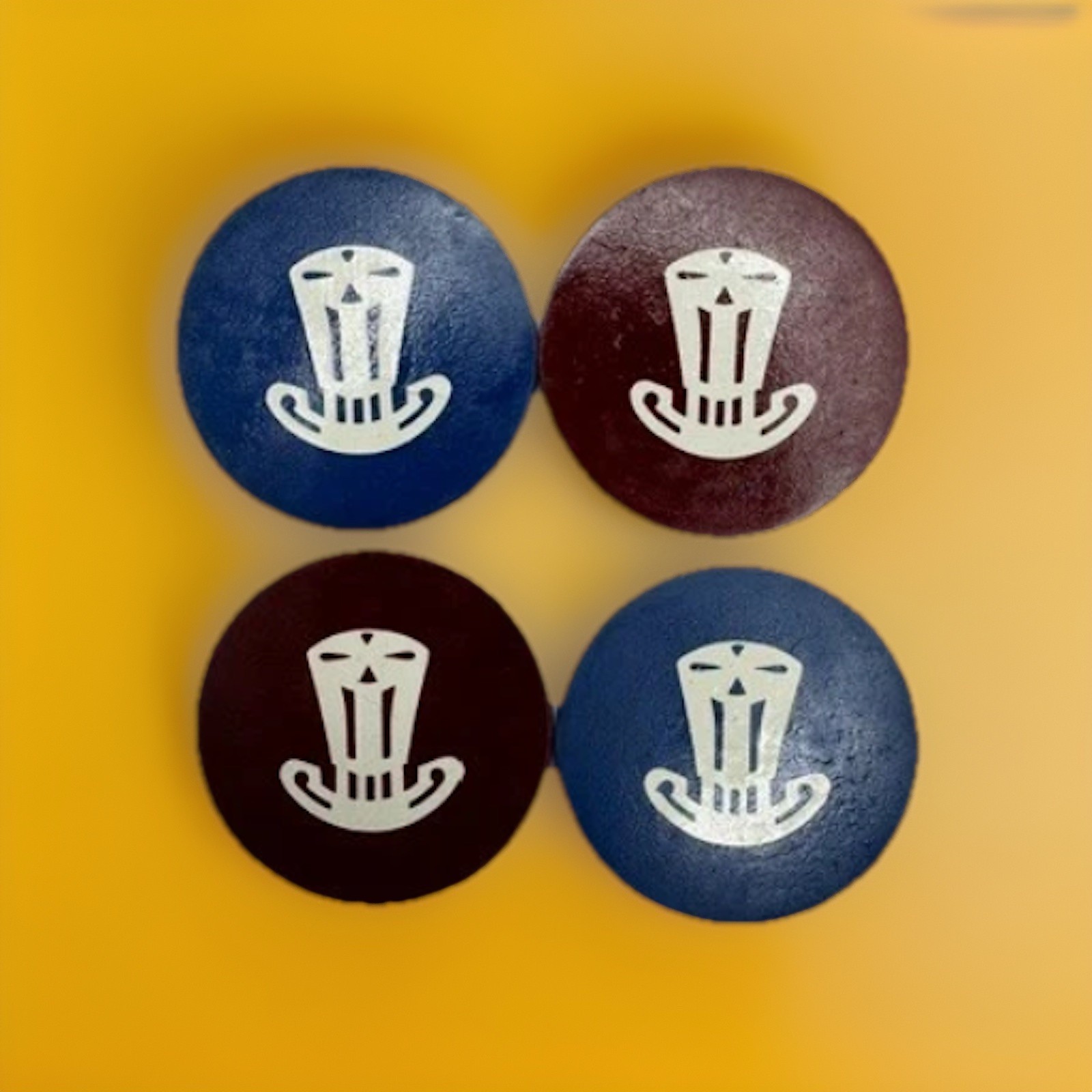 4 (four Antique Poker Chip - Top Hat-High Hat Clay Paranoid  Rare- Blue&Burgandy