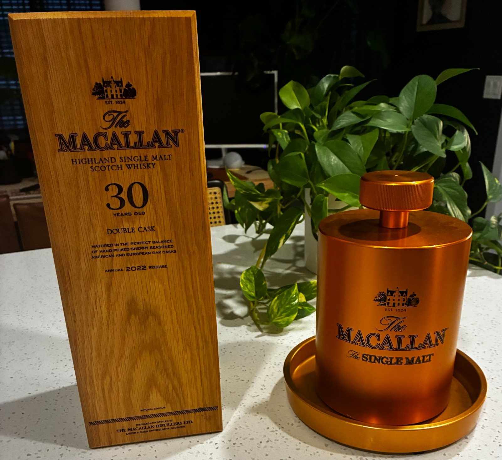 1st Ed Macallan Ice-Sphere Press & Macallan 30 Display Box