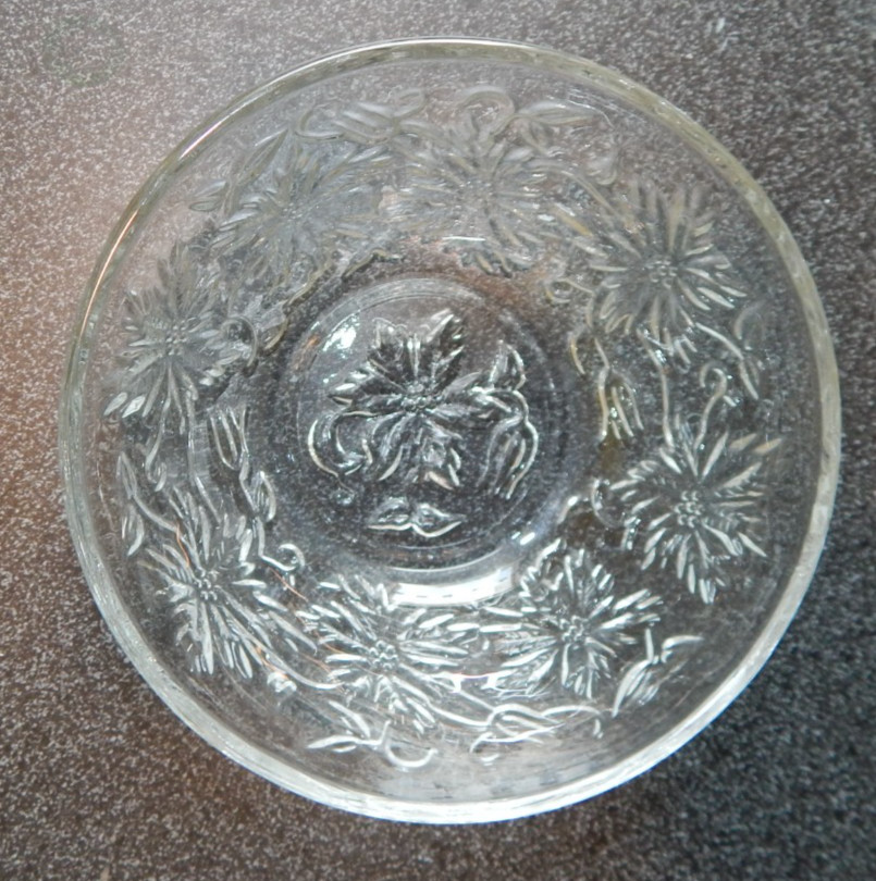 Vintage Clear Pressed Glass Floral Serving Bowl 6” Round Embossed Flower Pattern