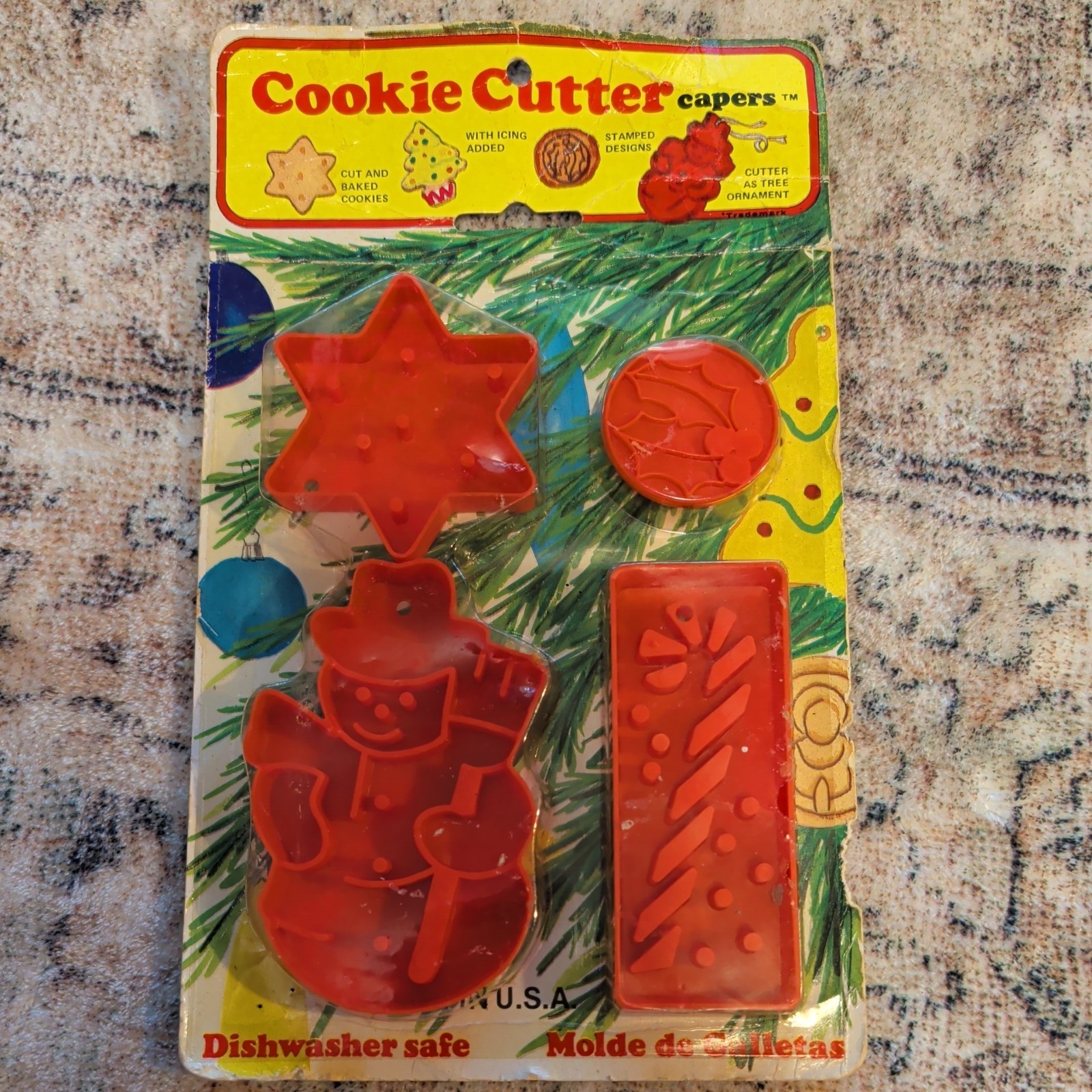 Vintage 1978 Holiday Cookie Cutters 4 Pk Capers Plastic Christmas USA