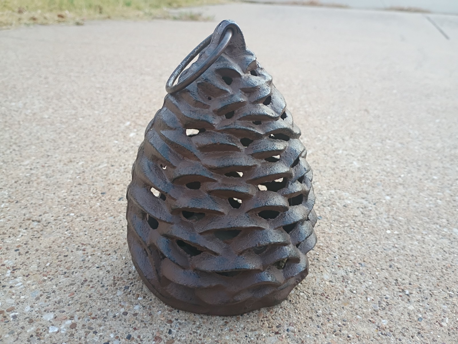 Vintage Cast Iron Lantern Brown Pinecone Tea Light Candle Holder Ring Handle