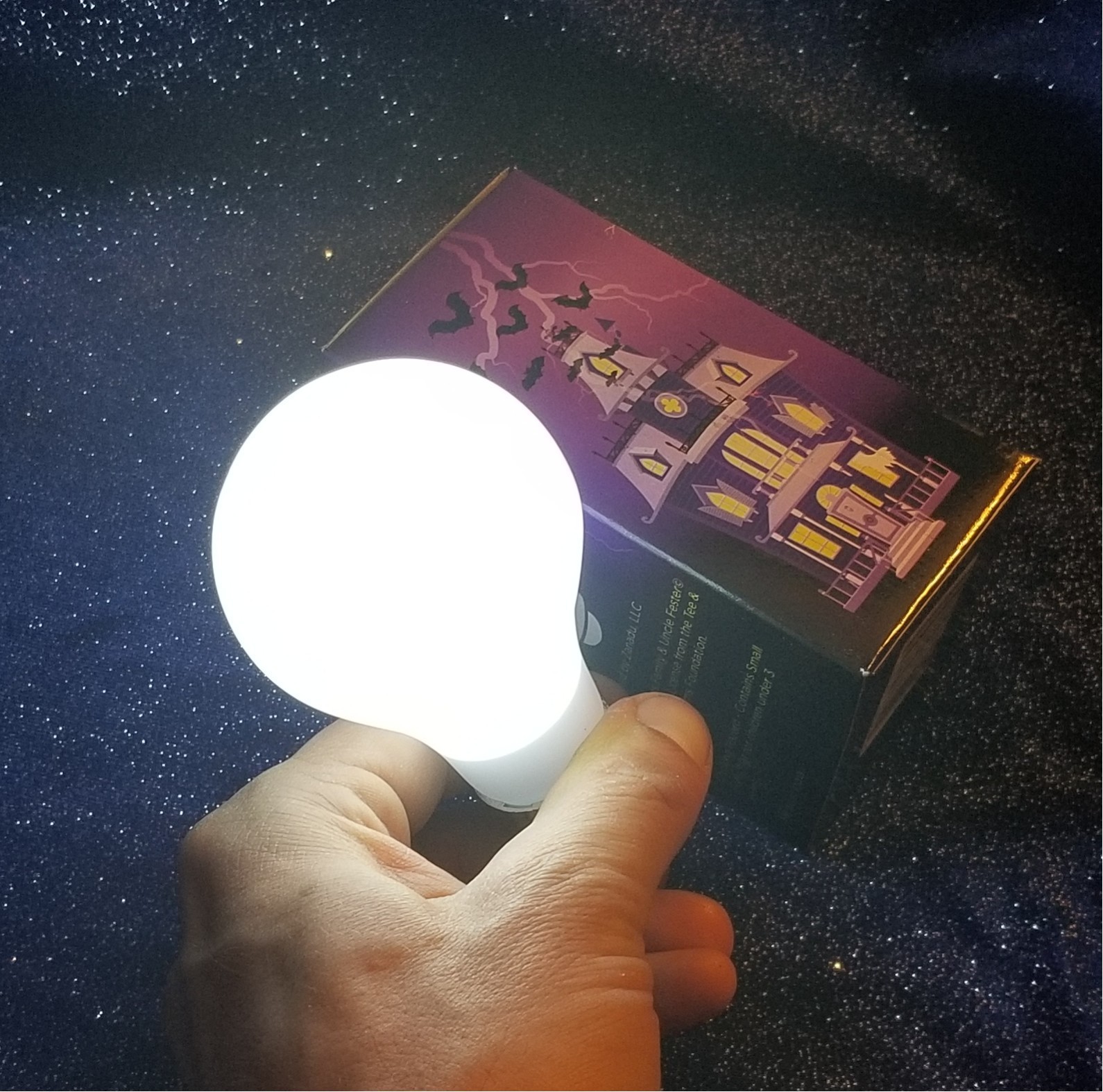 Magic Trick Light Bulb - Lights In Hand - Addams Family - Fester - US Seller Magic Trick Light Bulb - Lights In Hand - Addams Family - Fester - US Seller