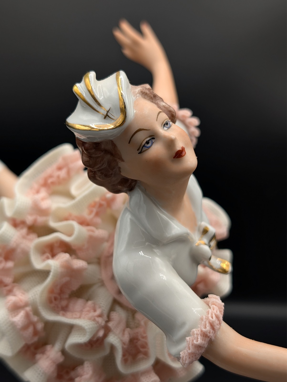 Large Vintage German Dresden Lace  Porcelain  Figurine Ice Dancer Rare 8\