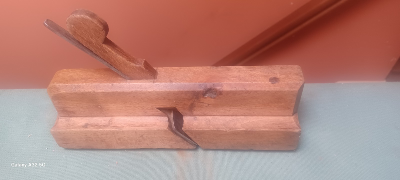 EARLY RARE US MADE MOLDING PLANE USED IN MAKING OF LINENFOLD BY H. WETHERELL