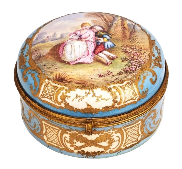Antique French Porcelain Sevres Trinket Box Antique French Porcelain Sevres Trinket Box