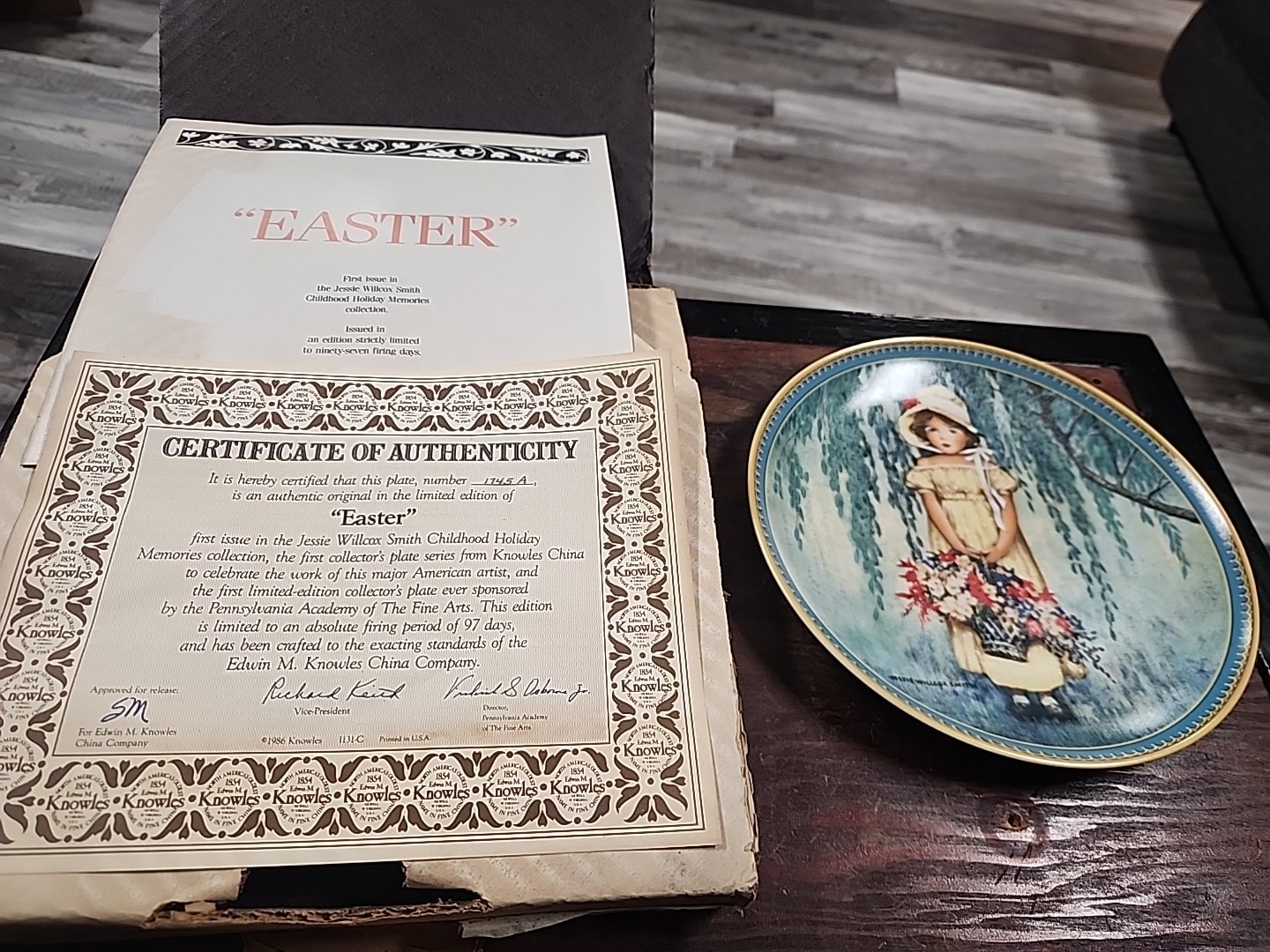 Vintage 1986 Edwin M. Knowles in the limited edition of “Easter” Plate