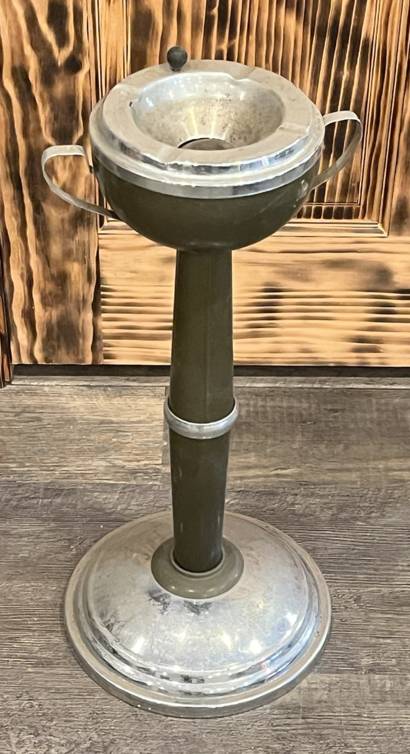 VINTAGE MID CENTURY SMOKERS CHAMPION FLOOR STANDING ASHTRAY (EY