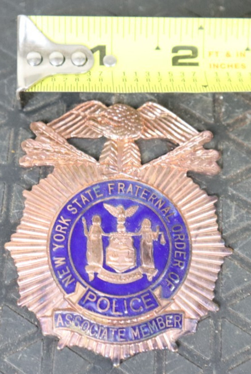 Used Nice Obsolete Brass New York State Fraternal Order Associate Member Badge