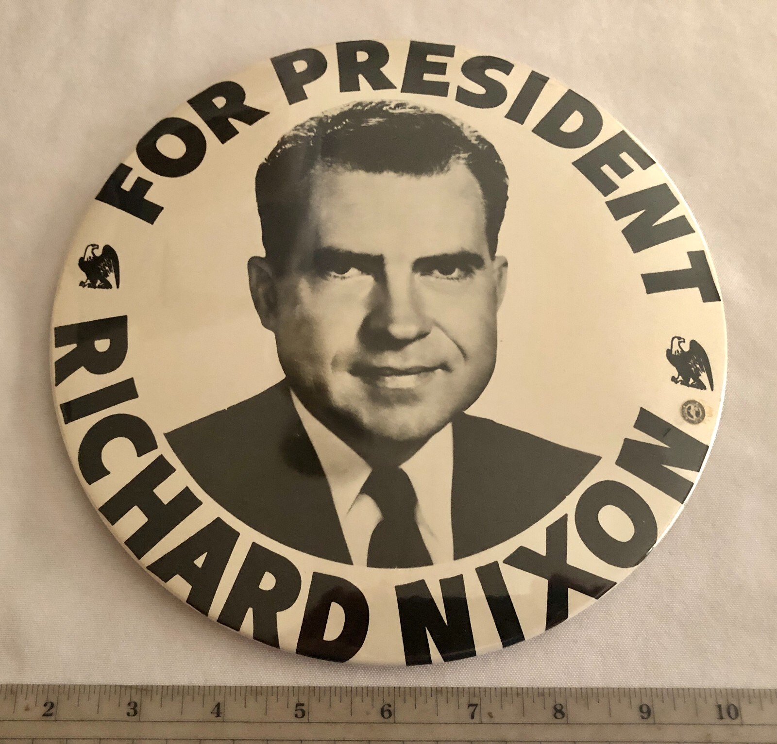 RICHARD NIXON -- 9 INCH -- HUGE 1960 PHOTO BUTTON -- RARE -- 