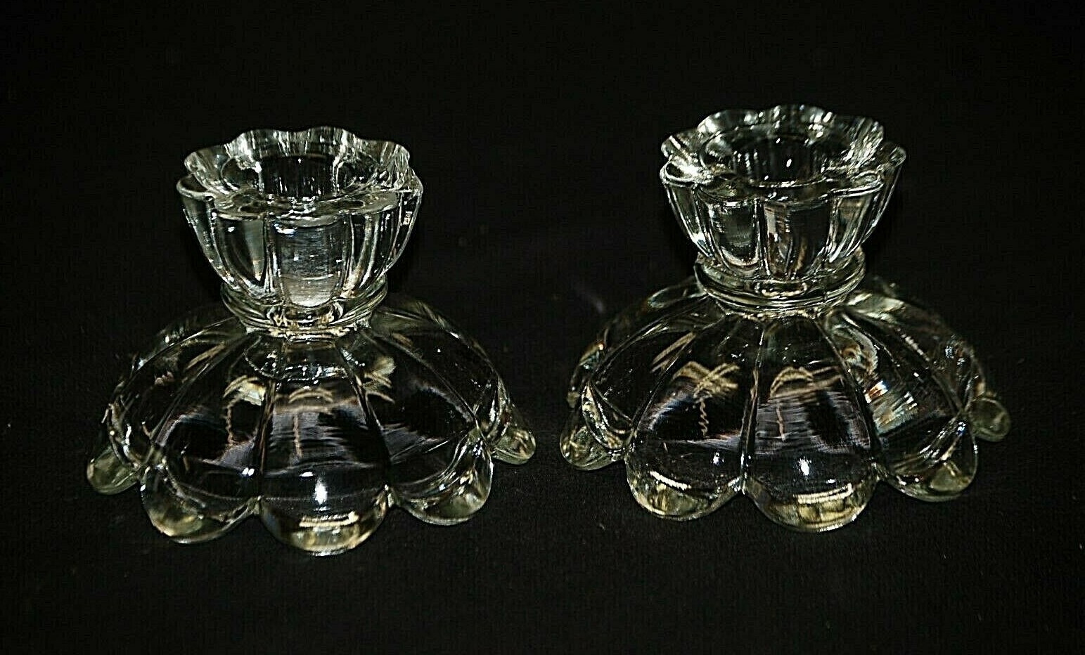 Candle Holders Clear Glass Ribbed Petal Pattern Candlestick Candle Holders Clear Glass Ribbed Petal Pattern Candlestick