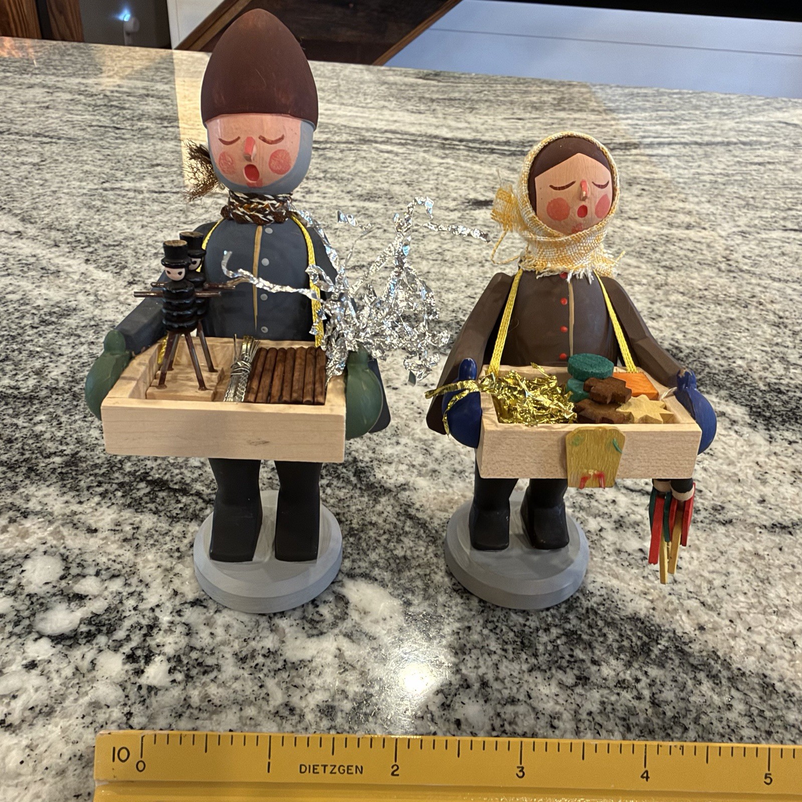 Vintage Expertic Erzgebirge Striezelkinder Boy Girl Vendor Pair East Germany DDR