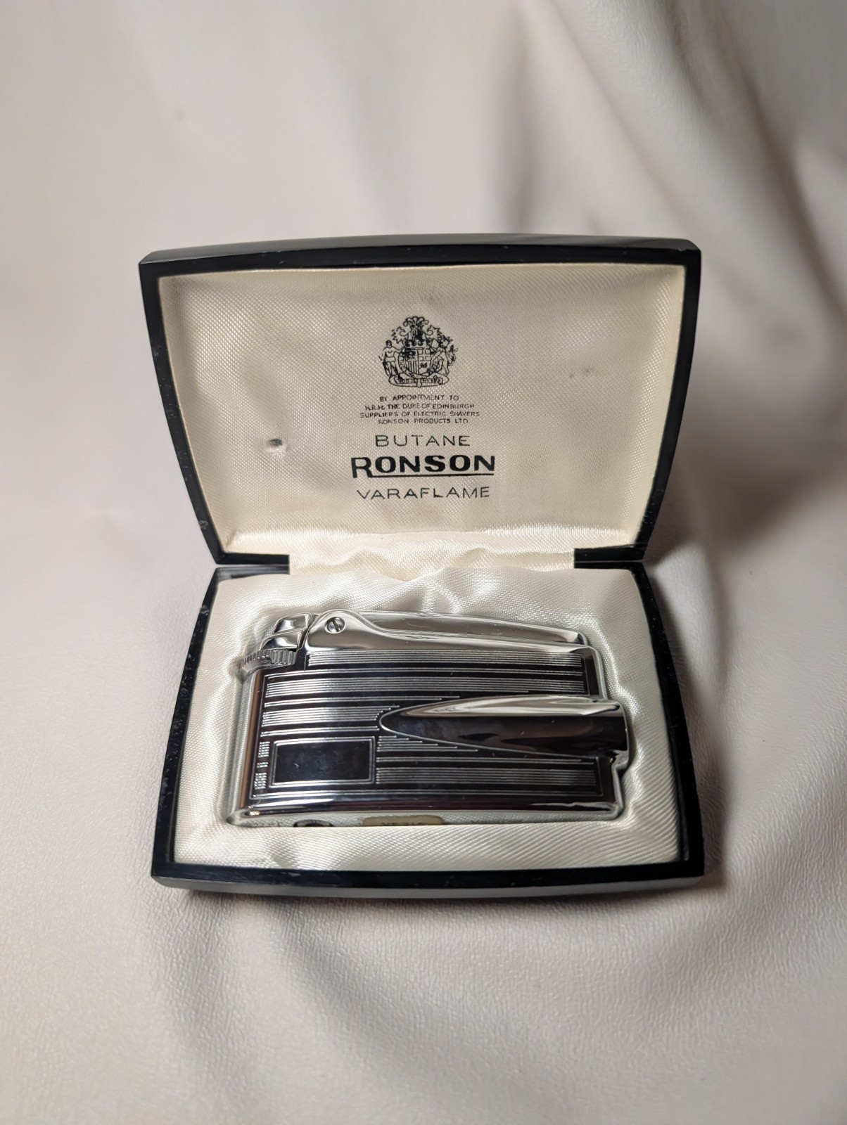 Vintage Ronson Chrome Varaflame Butane Gas Pocket Lighter New In Case (H)