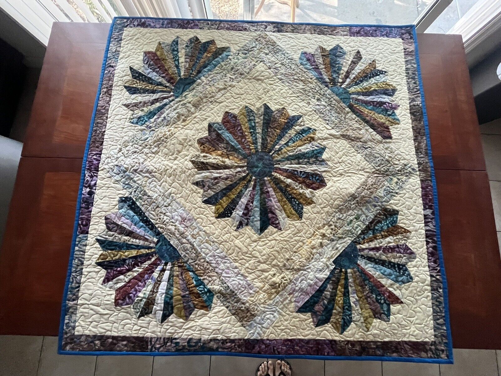 Vintage Square Quilt 43 X 43” Dresden Bloom Plate Hand Stitched Intricate Detail