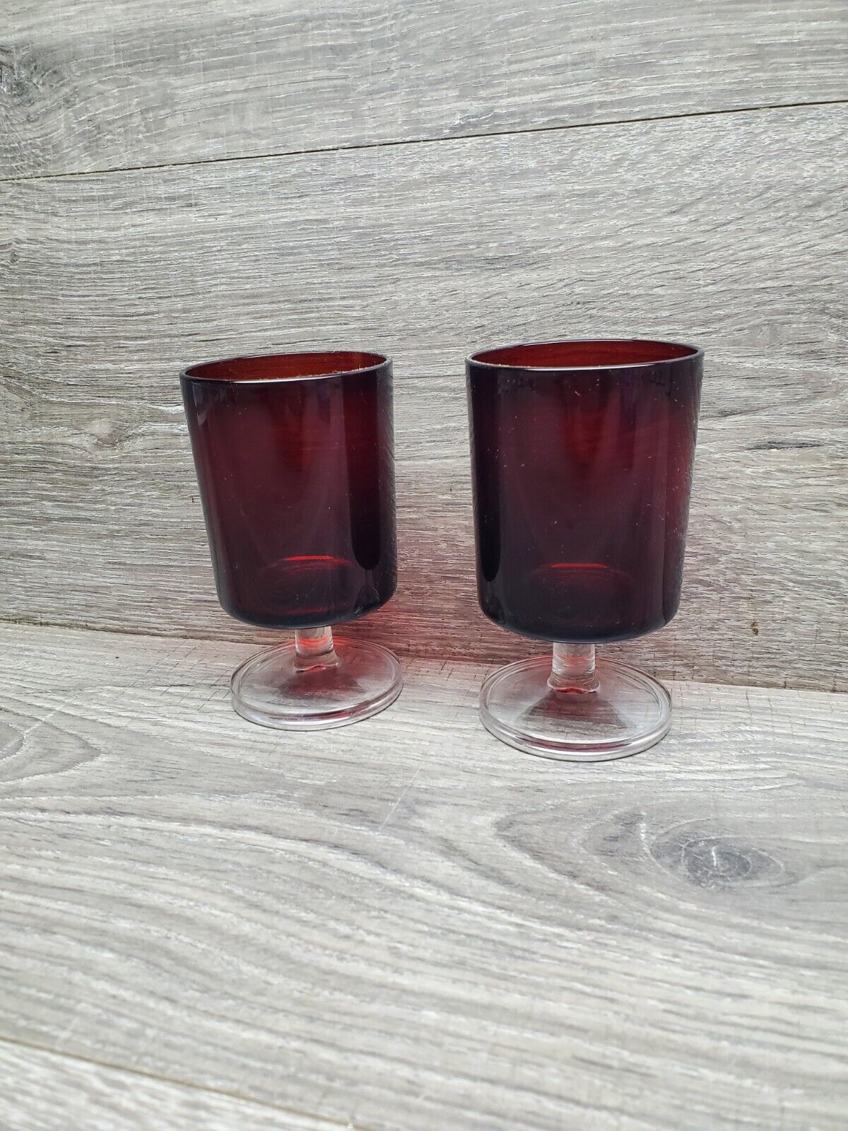 Vtg Arcoroc France Red Ruby Pedestal Drinking Glass 4.5” H Set Of 2 