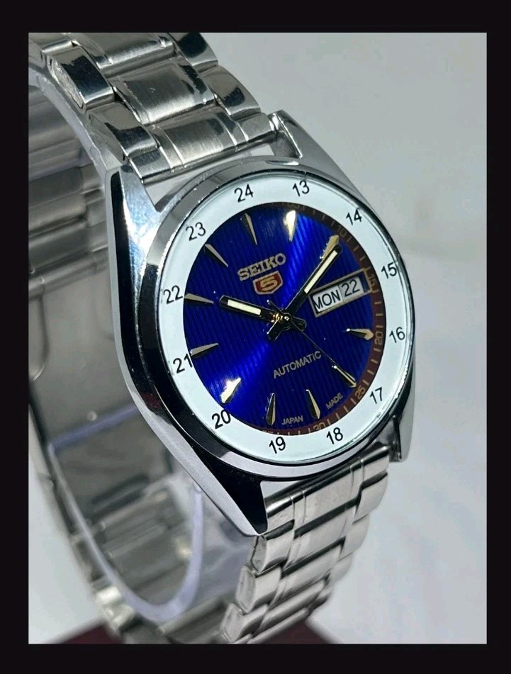 Seiko automatic Vintage mechanical Blue Dial Day Date men\'s wristwatch Watch Seiko automatic Vintage mechanical Blue Dial Day Date men\'s wristwatch Watch