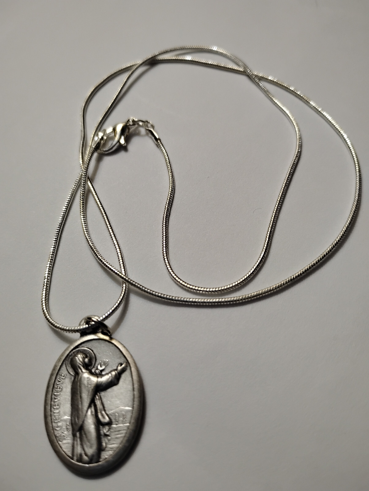 St Genevieve Medal Italy 925 sterling silver chain necklace 20\