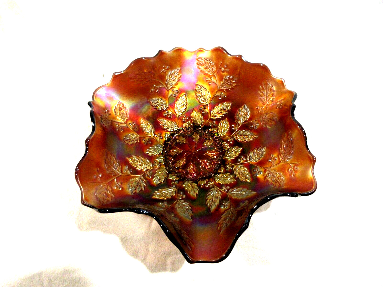 Fenton Holly & Berries Amethyst Carnival Glass Bowl Fenton Holly & Berries Amethyst Carnival Glass Bowl