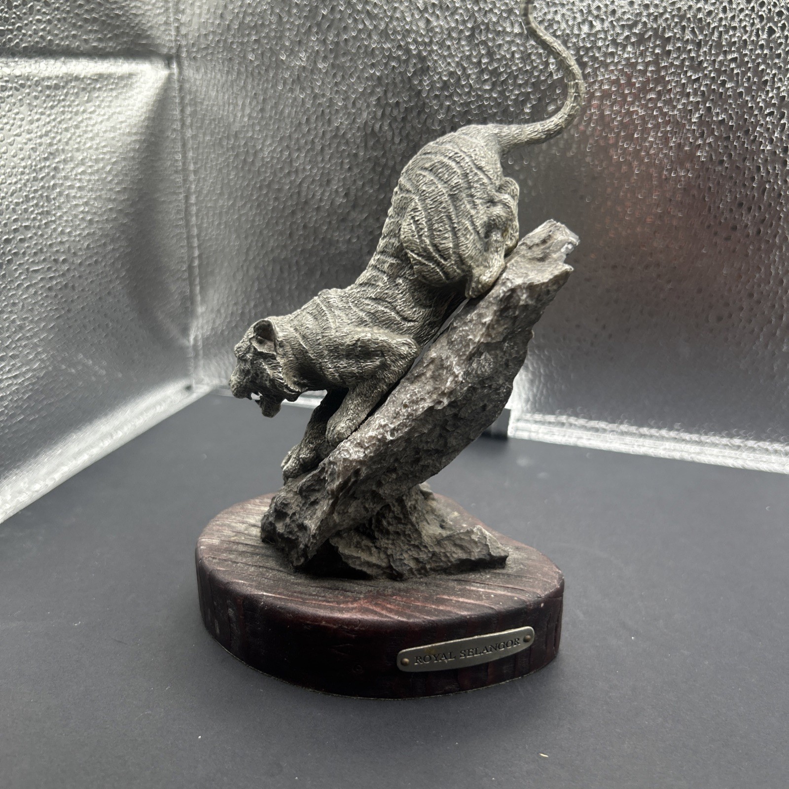 Royal Selangor Tiger Statue / W 14 ×D 17×H 25[cm]  