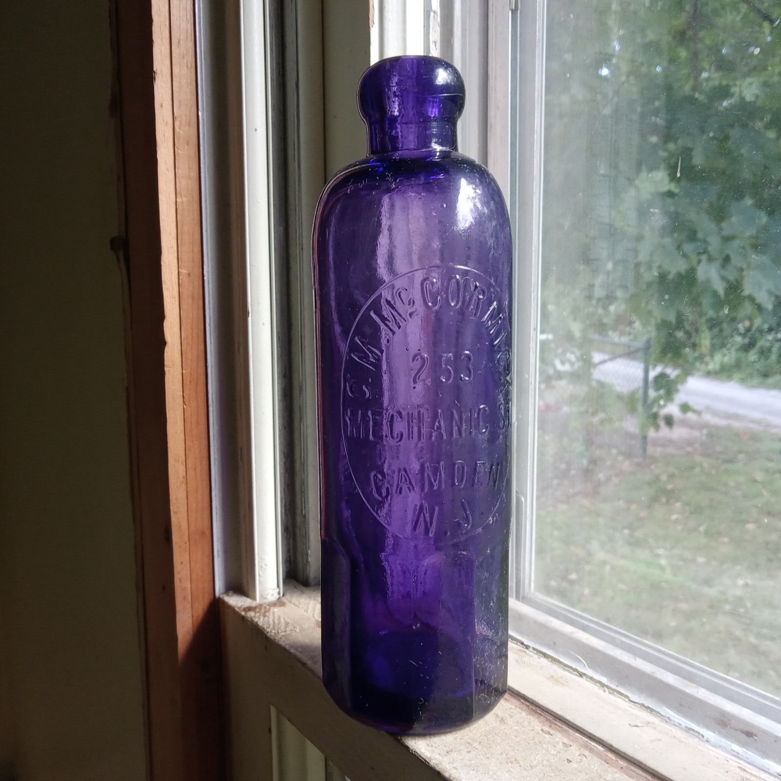 CAMDEN,NJ McCORMICK AMETHYST PURPLE PANEL BASE HUTCH SODA BOTTLE 1890s