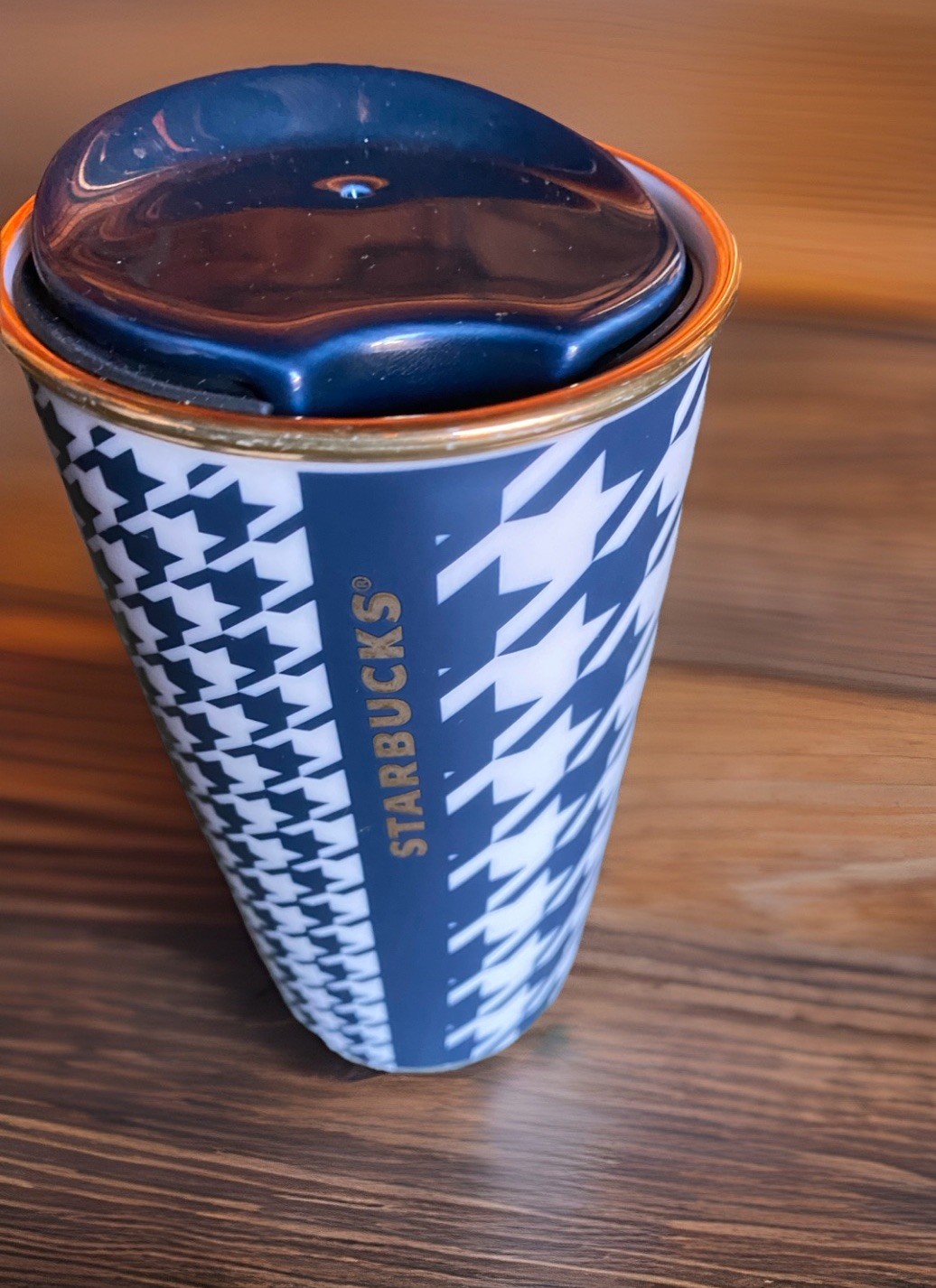 STARBUCKS 2015 Travel Tumbler NAVY/WHITE Houndstooth 12 Oz GOLD Rim WRONG LID