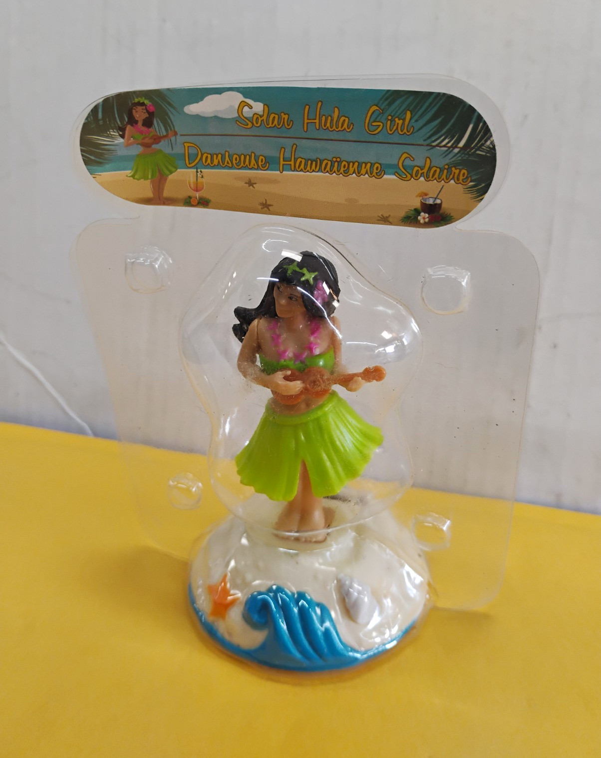 Solar Powered Dancing Hula Girl Hawaiian Figurine Figure, Ownership History NA