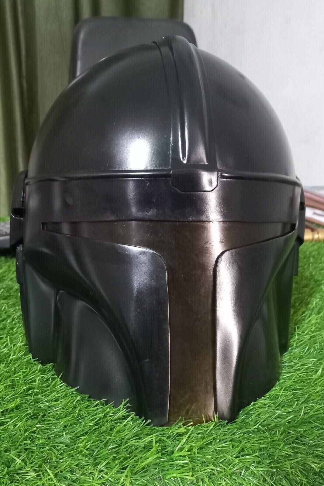Custom - Mandalorian Style Cosplay Helmet - 3D printed - Hand Painted Star Wars