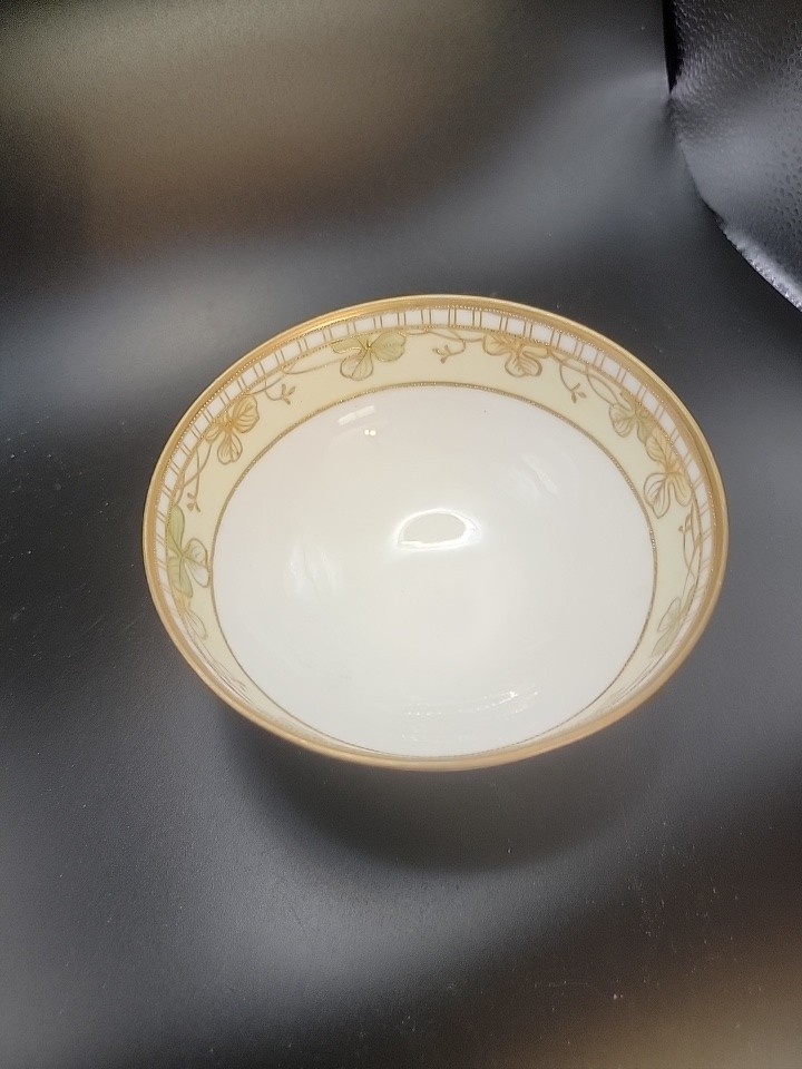 Vtg. Handpainted Nippon Porcelain Bowl With Elegant Gold Trim And Floral Design.
