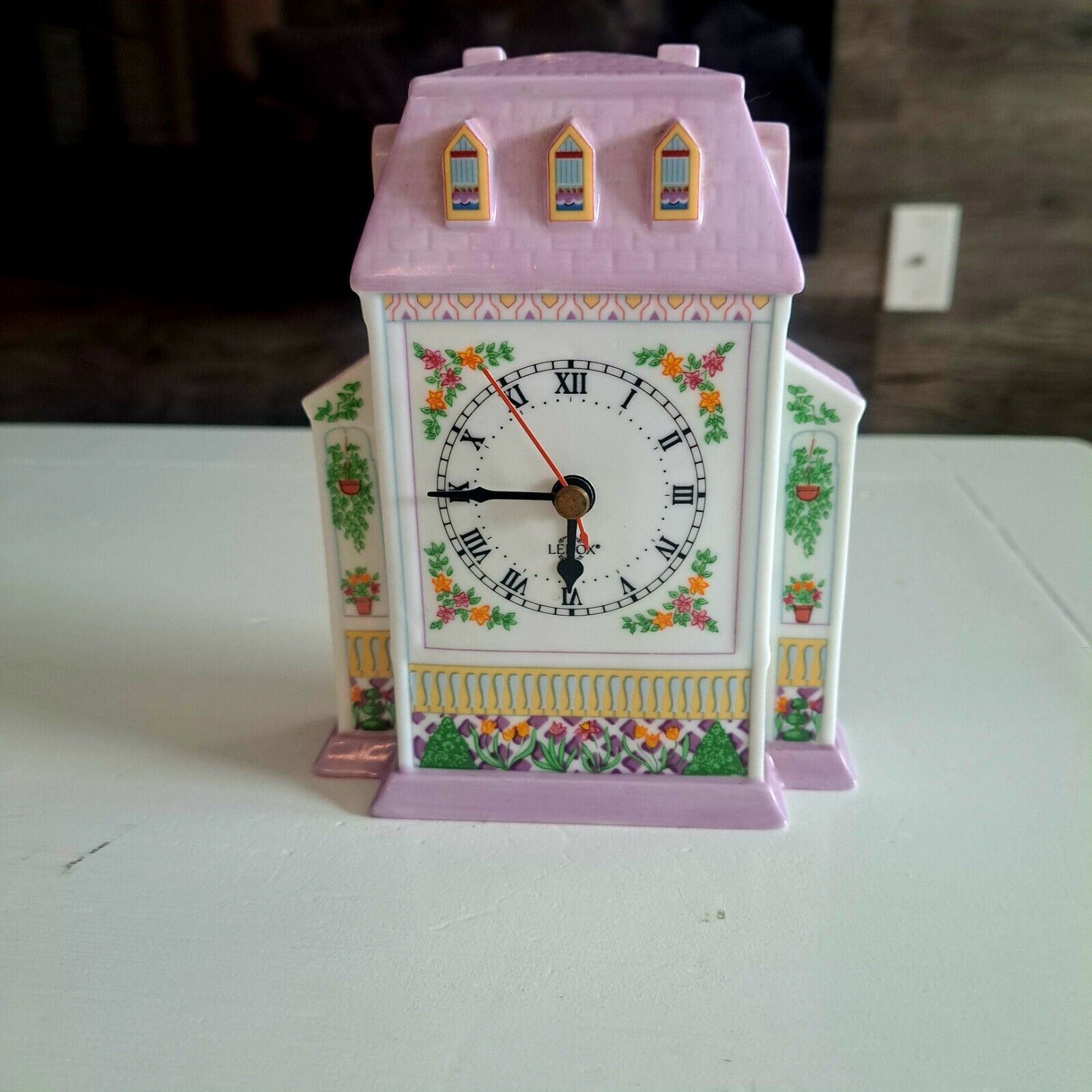 1994 LENOX VILLAGE Porcelain Counter Clock Wall Hanging Clock