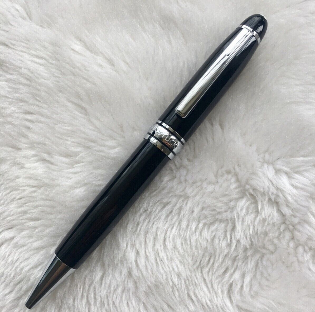 Luxury Le Grande Series Bright Black-Silver Clip 0.7mm Black Ink Ballpoint Pen