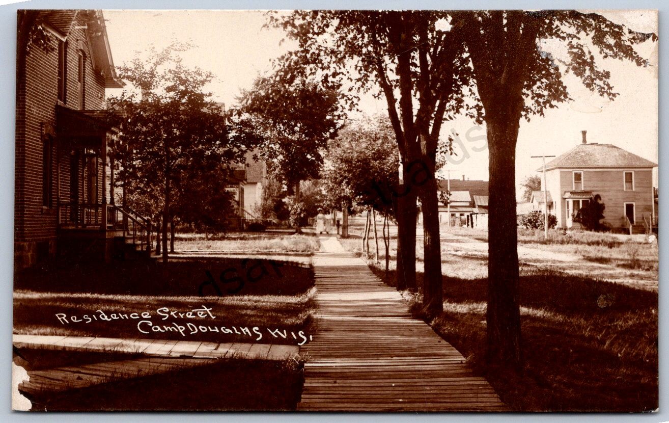 K44/ Camp Douglas Wisconsin RPPC Postcard c1910 Residence Street Homes 473