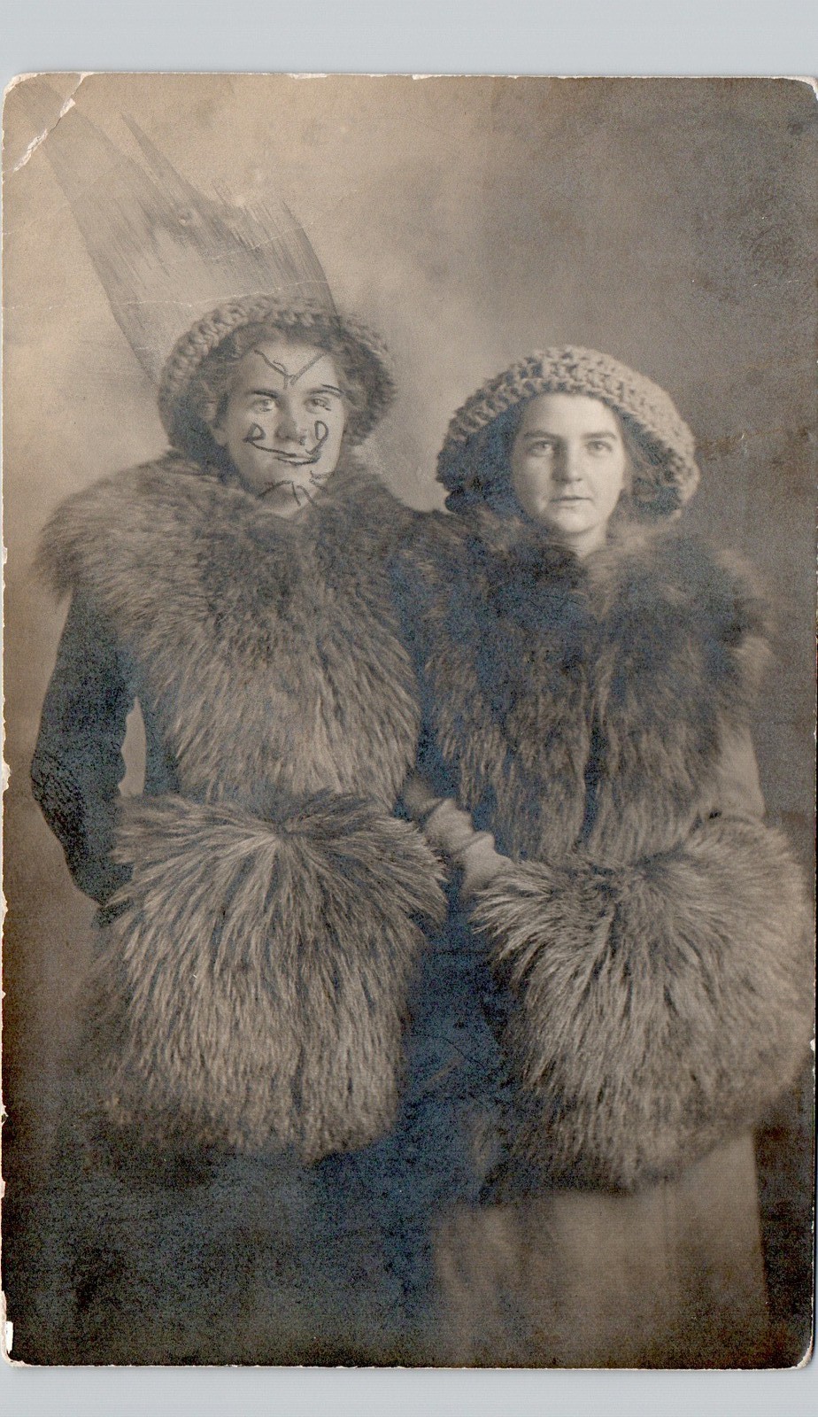 HUGE FUR GIRLS sioux falls sd 1910 postcard south dakota real photo rppc costume