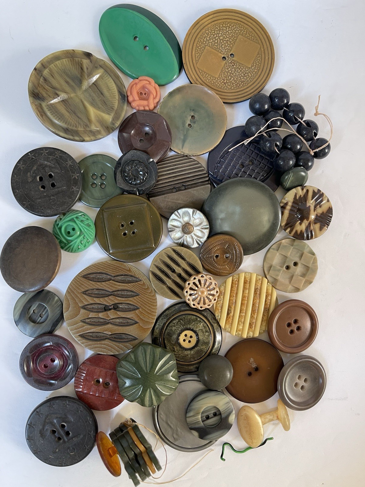 Vintage Sewing Buttons Mixed Lot Cool Earth Tones Assorted Shapes Crafting Art
