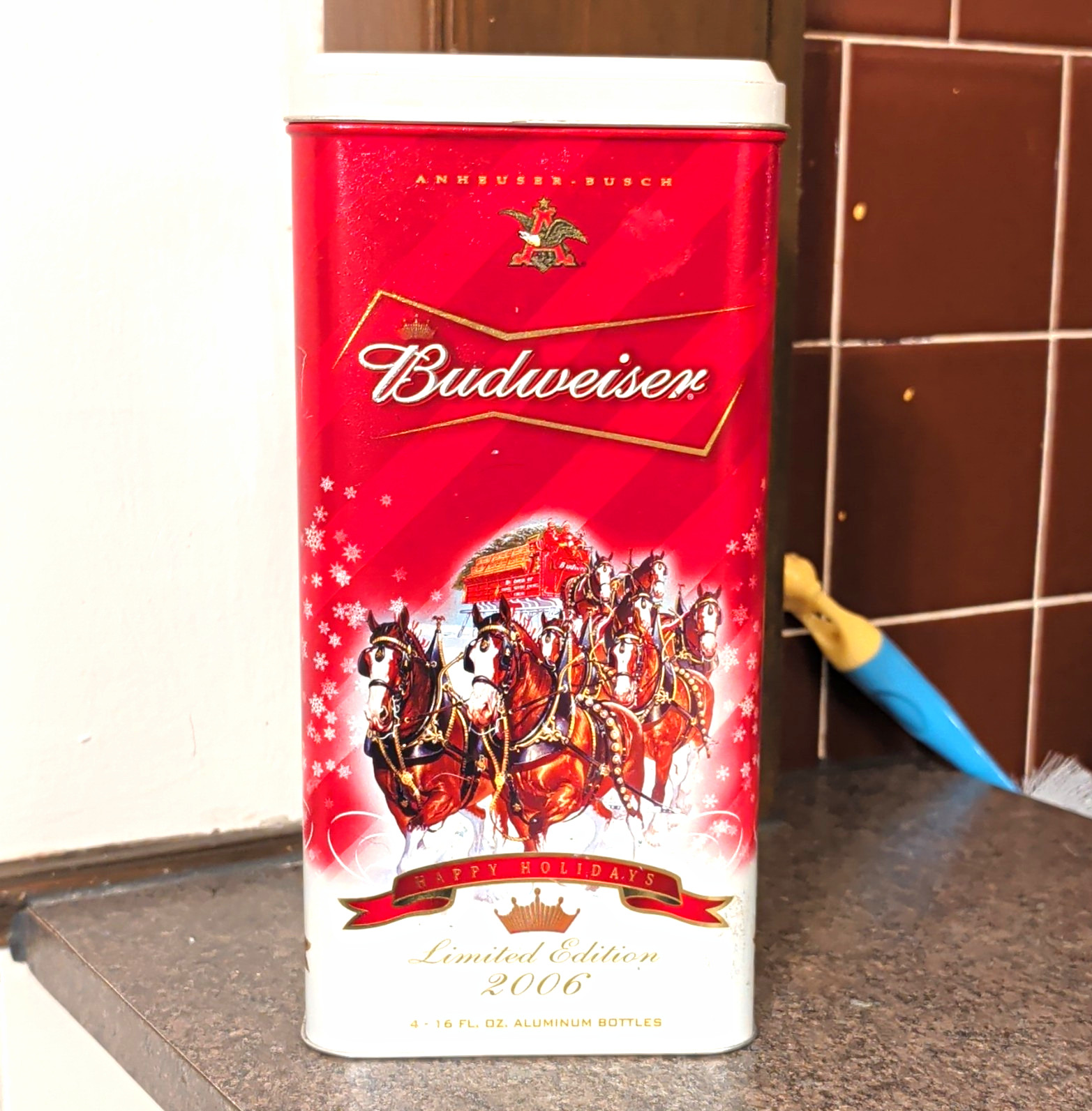 Budweiser Happy Holidays Limited Edition 2006 Metal Tin Breweriana