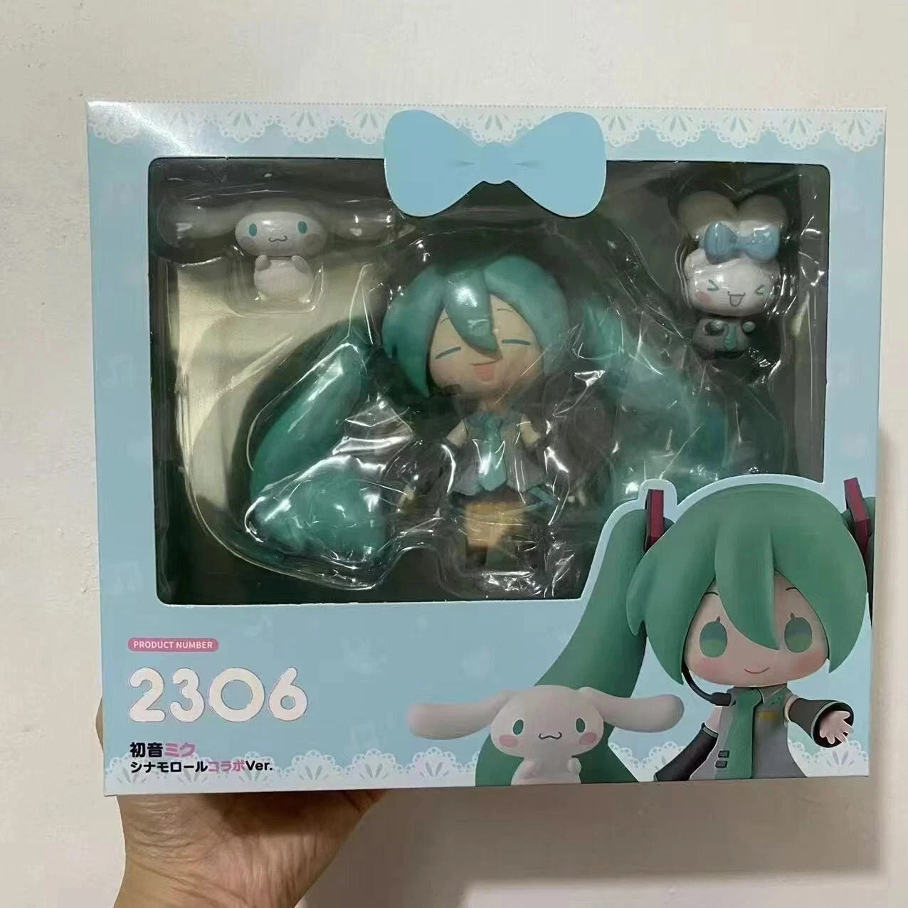 Nendoroid #2306 Hatsune Miku x Cinnamoroll - 10cm Poseable Figure Brand New--